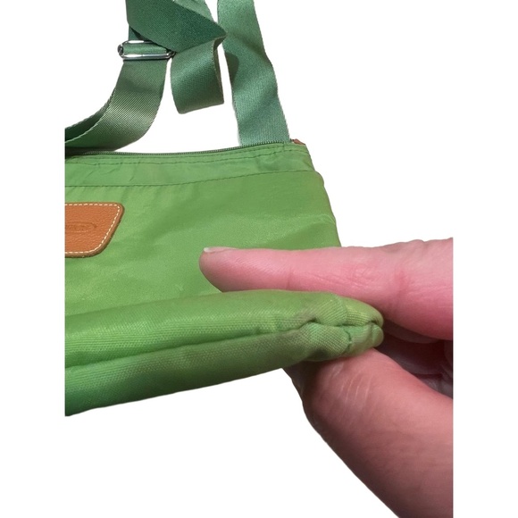 Brics Green Crossbody Bag With Adjustable Strap Zipper Closure Unisex - Picture 5 of 15